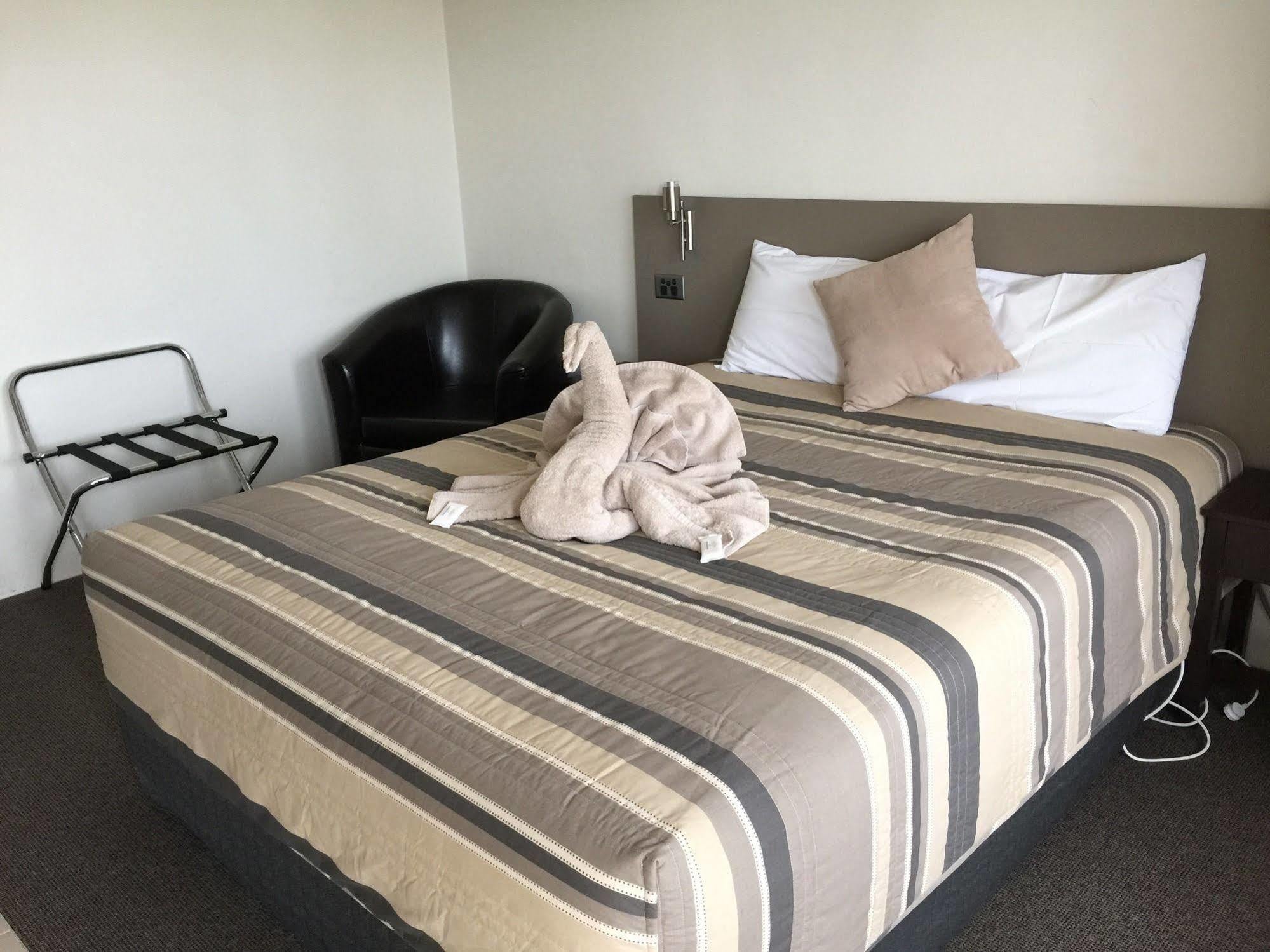 Centrepoint Motel Dubbo Esterno foto