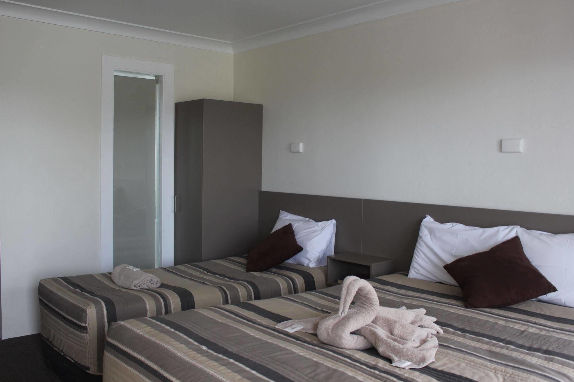 Centrepoint Motel Dubbo Esterno foto