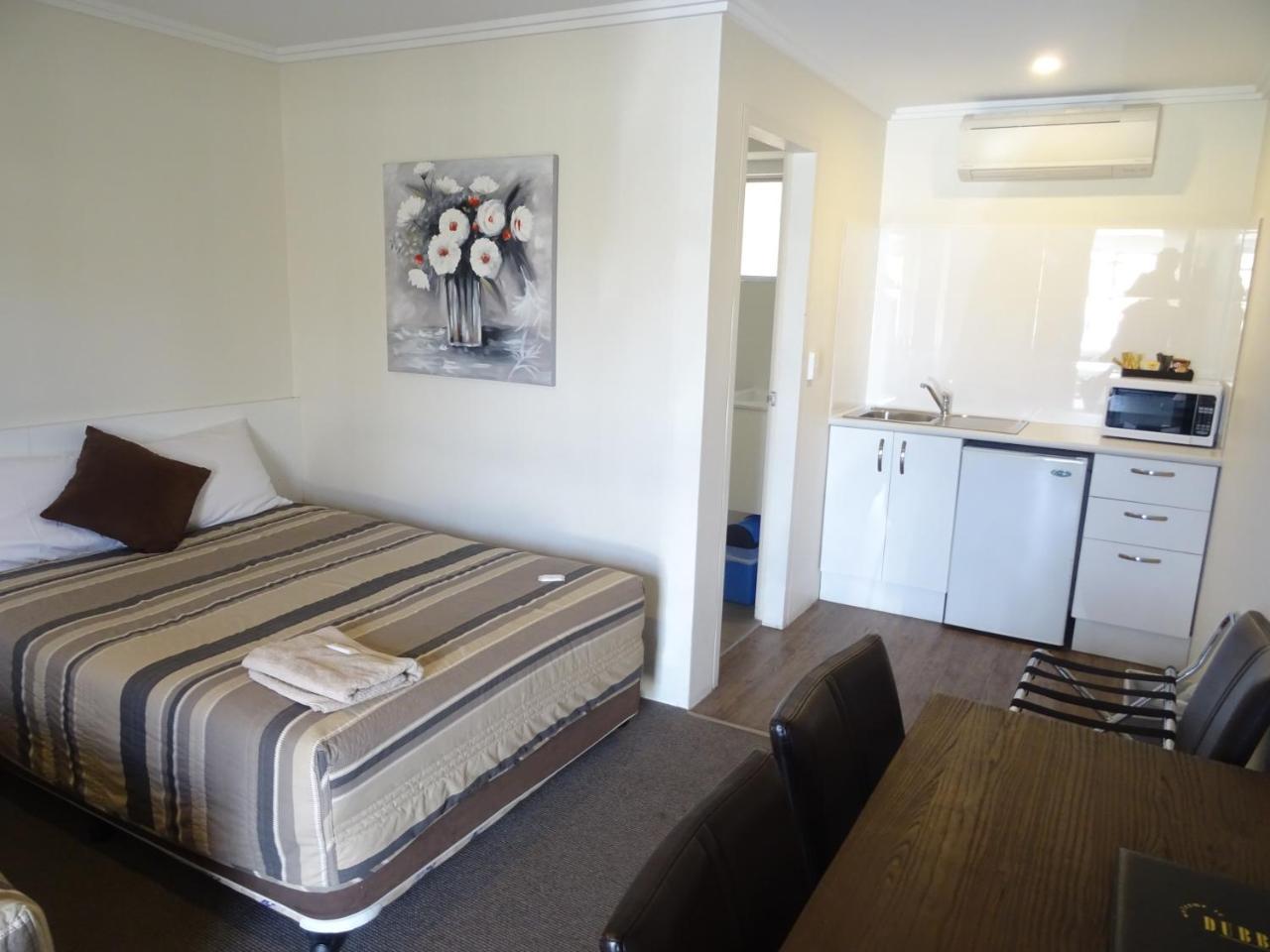 Centrepoint Motel Dubbo Esterno foto
